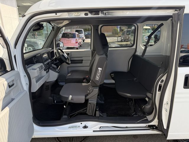 HONDA N-VAN E: 2024 Image 31