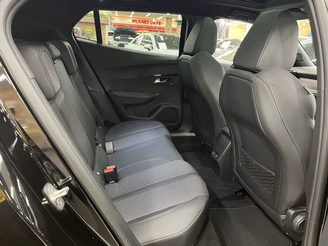 PEUGEOT E-2008 2025 Image 31