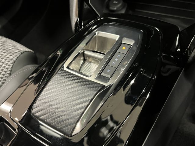 PEUGEOT E-2008 2025 Image 31
