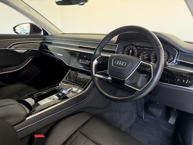 AUDI A8 2023 Image 31
