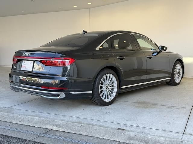 AUDI A8 2023 Image 31