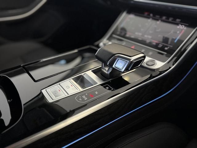 AUDI A8 2023 Image 31