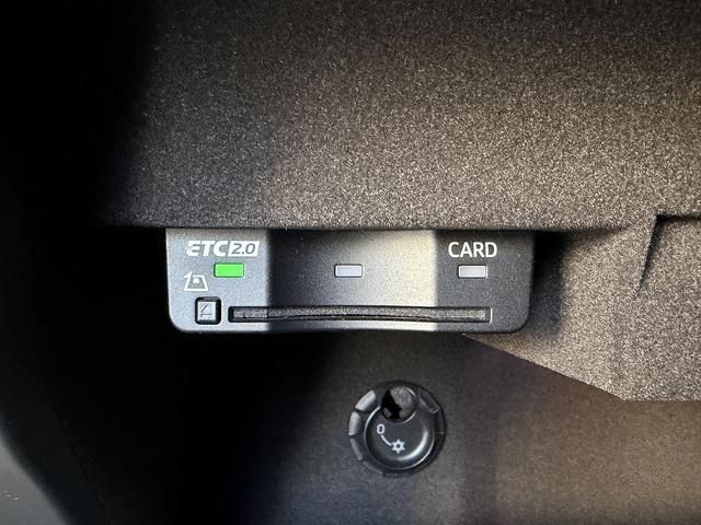 AUDI A8 2023 Image 31