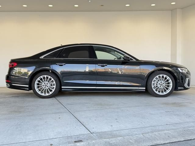 AUDI A8 2023 Image 31