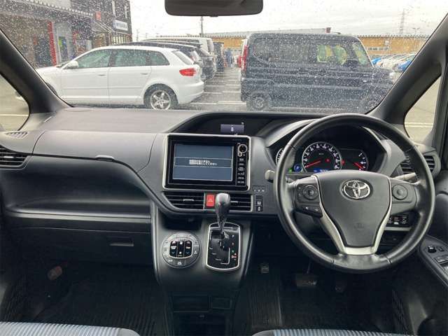 TOYOTA VOXY 4WD 2014 Image 31