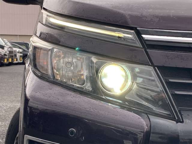 TOYOTA VOXY 4WD 2014 Image 31