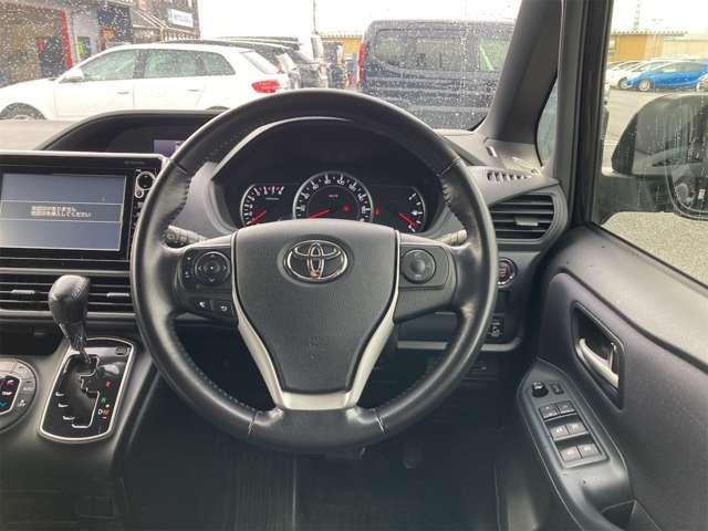 TOYOTA VOXY 4WD 2014 Image 31