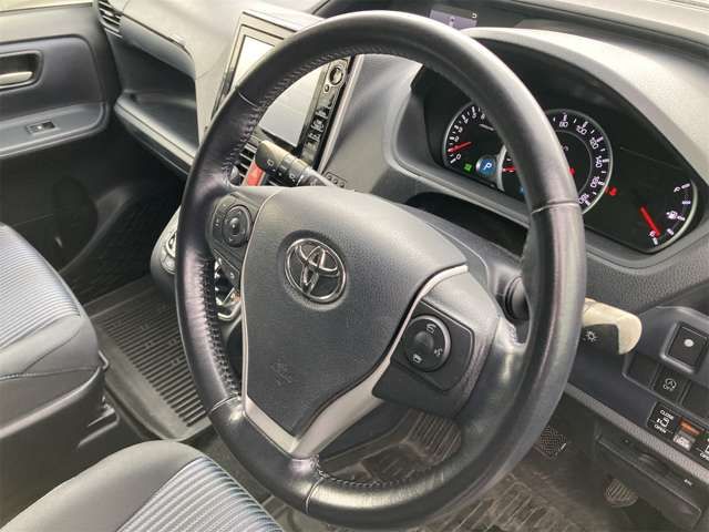 TOYOTA VOXY 4WD 2014 Image 31