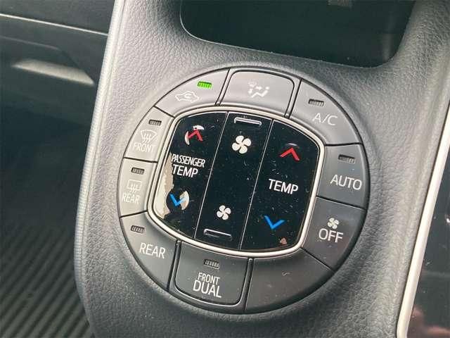 TOYOTA VOXY 4WD 2014 Image 31