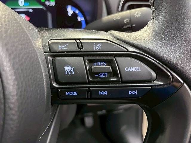 TOYOTA YARIS CROSS HYBRID 2023 Image 31