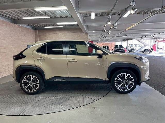 TOYOTA YARIS CROSS HYBRID 2023 Image 31