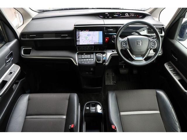 HONDA STEPWAGON E:HEV SPAD 2021 Image 31