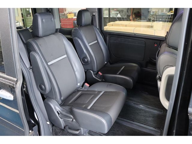 HONDA STEPWAGON E:HEV SPAD 2021 Image 31