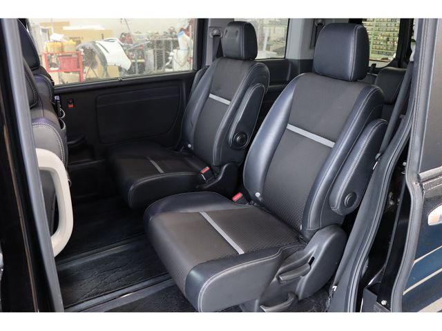 HONDA STEPWAGON E:HEV SPAD 2021 Image 31