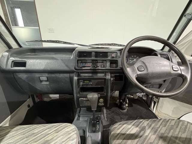 DAIHATSU HIJET TRUCK 4WD 2003 Image 31