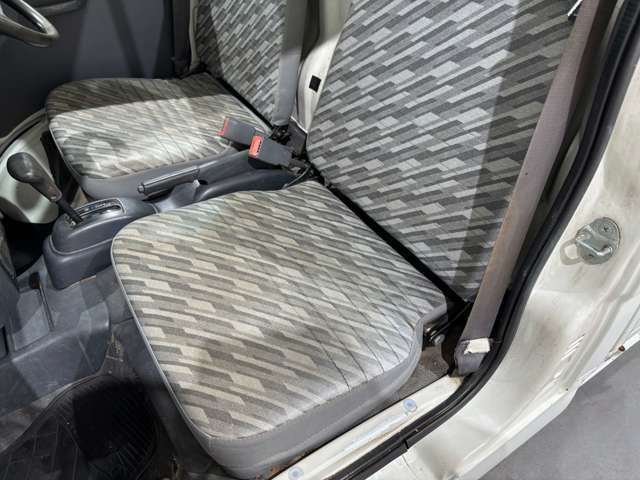 DAIHATSU HIJET TRUCK 4WD 2003 Image 31