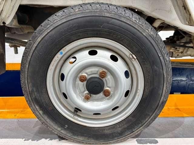 DAIHATSU HIJET TRUCK 4WD 2003 Image 31