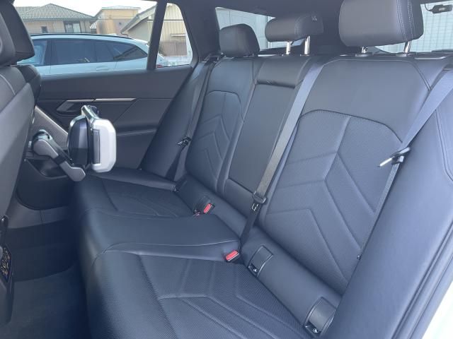 BMW 5SERIES TOURING 2024 Image 31