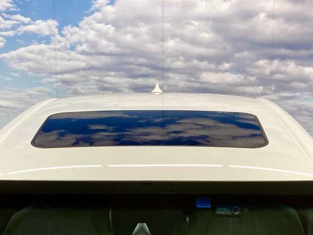 TOYOTA CROWN SEDAN HYBRID 4 2018 Image 31