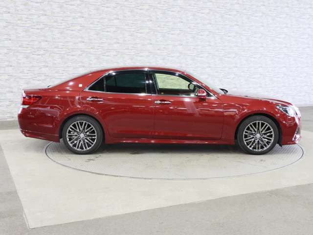 TOYOTA CROWN SEDAN 2016 Image 31