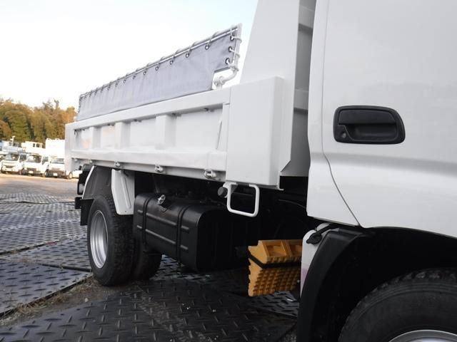 HINO DUTRO 2016 Image 31