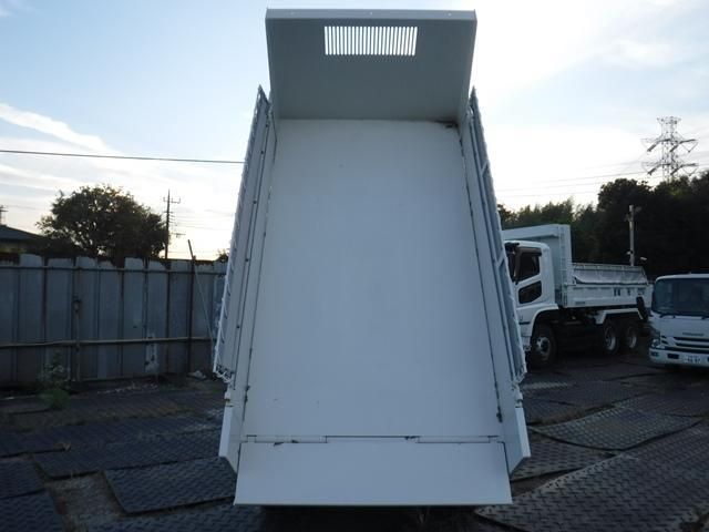 HINO DUTRO 2016 Image 31