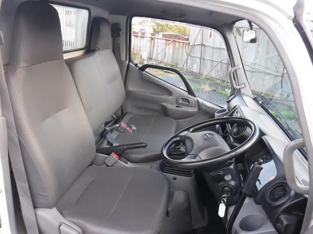 HINO DUTRO 2016 Image 31