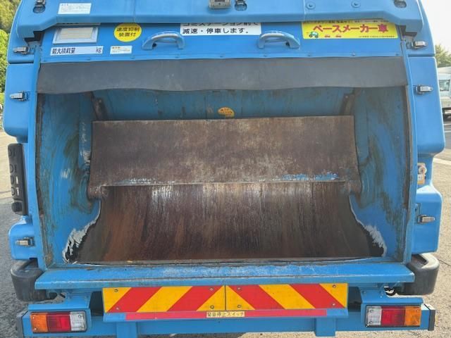 MITSUBISHI FUSOU FIGHTER 2016 Image 31