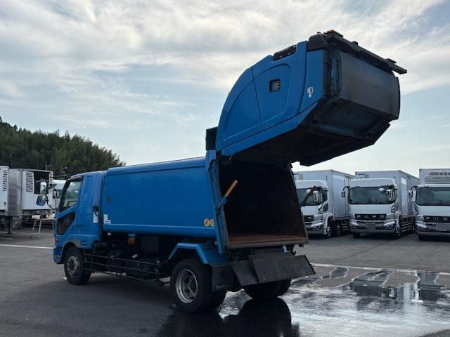 MITSUBISHI FUSOU FIGHTER 2016 Image 31