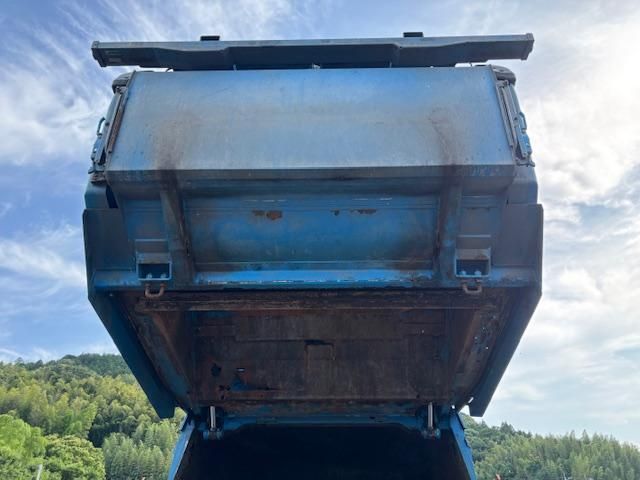 MITSUBISHI FUSOU FIGHTER 2016 Image 31