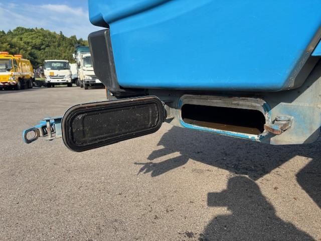 MITSUBISHI FUSOU FIGHTER 2016 Image 31