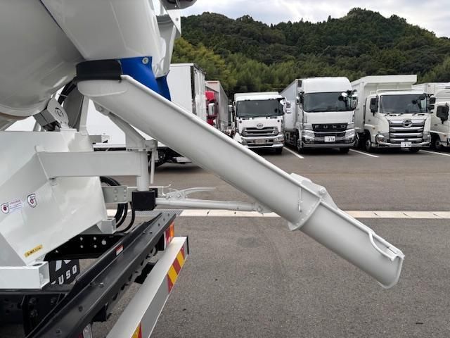 MITSUBISHI FUSOU FIGHTER 2025 Image 31