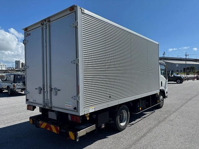 ISUZU ELF 2018 Image 31