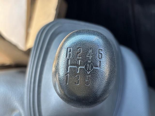 ISUZU ELF 2018 Image 31