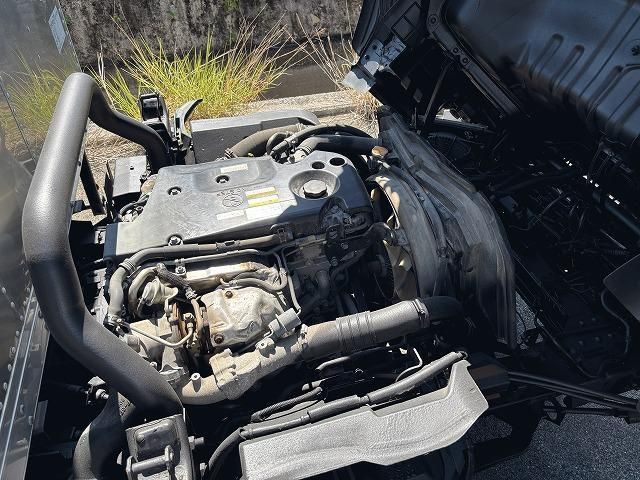 ISUZU ELF 2018 Image 31