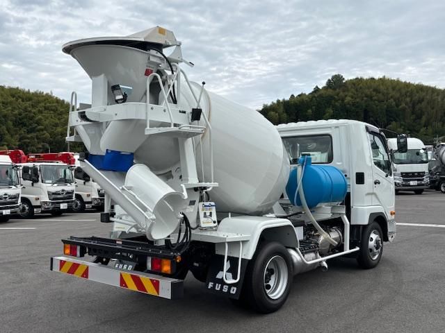 MITSUBISHI FUSOU FIGHTER 2025 Image 31