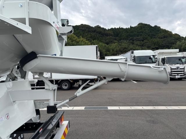 MITSUBISHI FUSOU FIGHTER 2025 Image 31