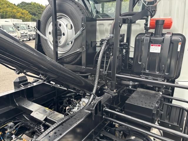 MITSUBISHI FUSOU FIGHTER 2025 Image 31