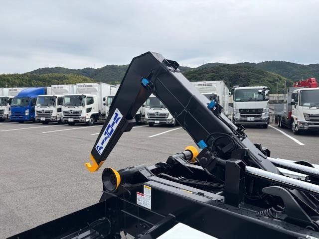 MITSUBISHI FUSOU FIGHTER 2025 Image 31