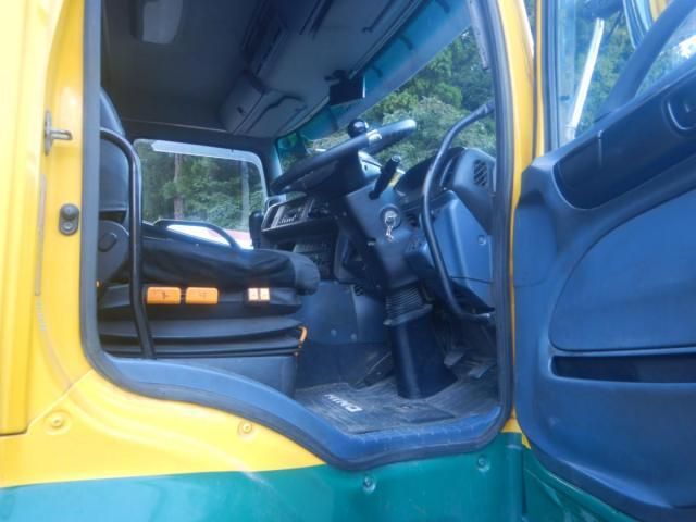 HINO PROFIA 2008 Image 31