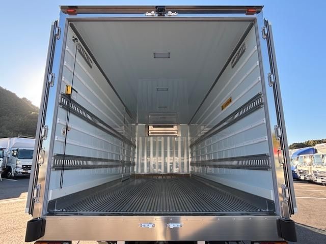 MITSUBISHI FUSOU FIGHTER 2025 Image 31