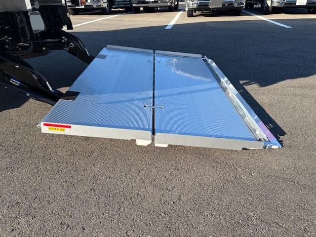 MITSUBISHI FUSOU FIGHTER 2025 Image 31