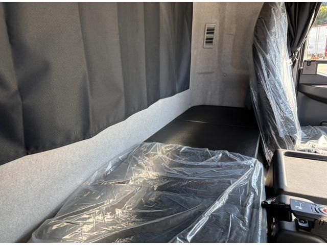 MITSUBISHI FUSOU FIGHTER 2025 Image 31