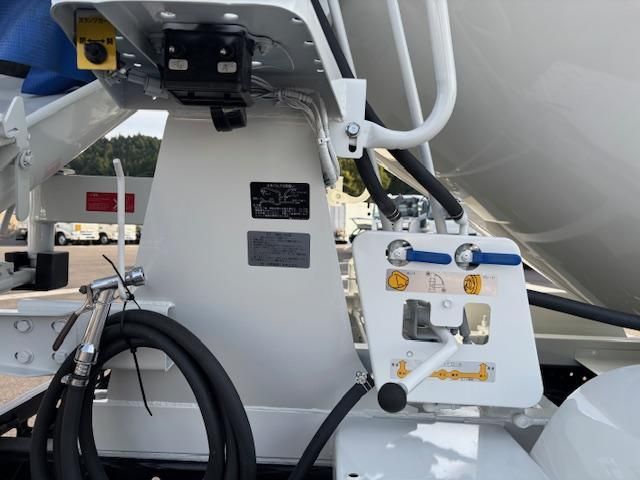 MITSUBISHI FUSOU FIGHTER 2025 Image 31