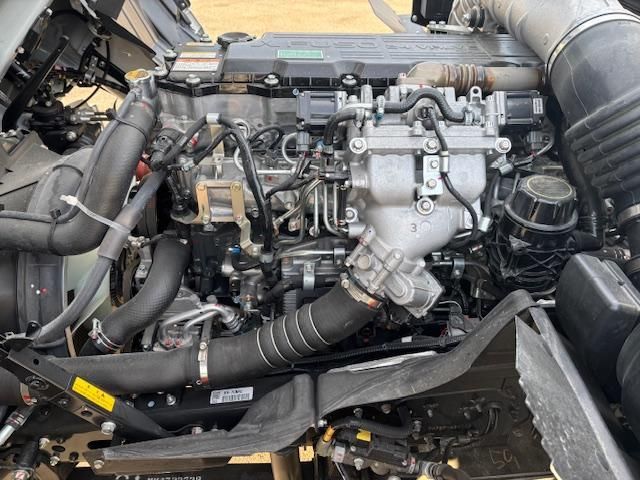 MITSUBISHI FUSOU FIGHTER 2025 Image 31