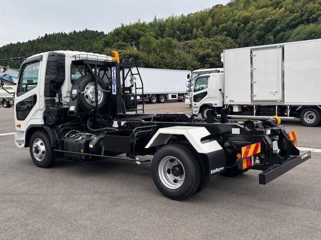 MITSUBISHI FUSOU FIGHTER 2025 Image 31