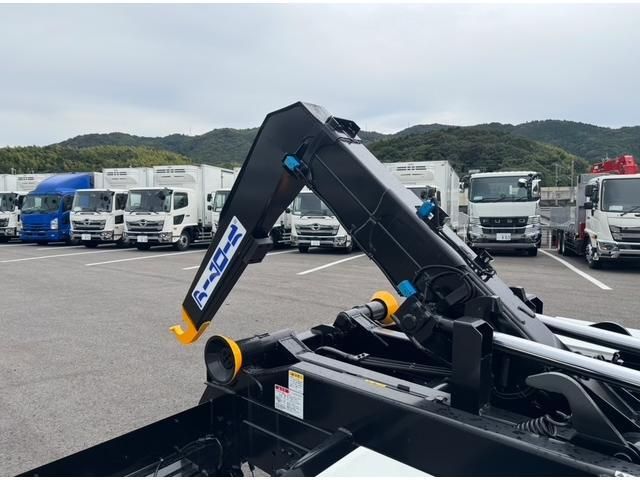 MITSUBISHI FUSOU FIGHTER 2025 Image 31