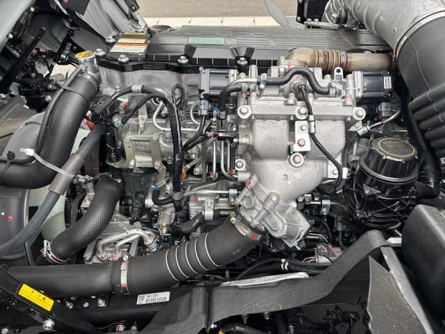 MITSUBISHI FUSOU FIGHTER 2025 Image 31