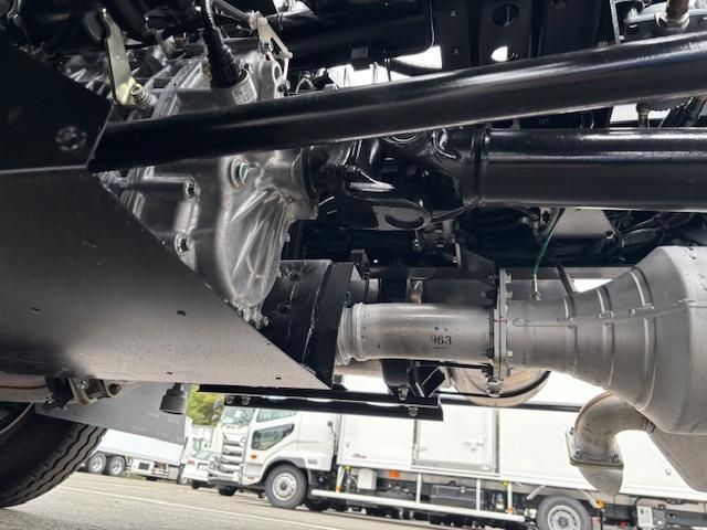 MITSUBISHI FUSOU FIGHTER 2025 Image 31