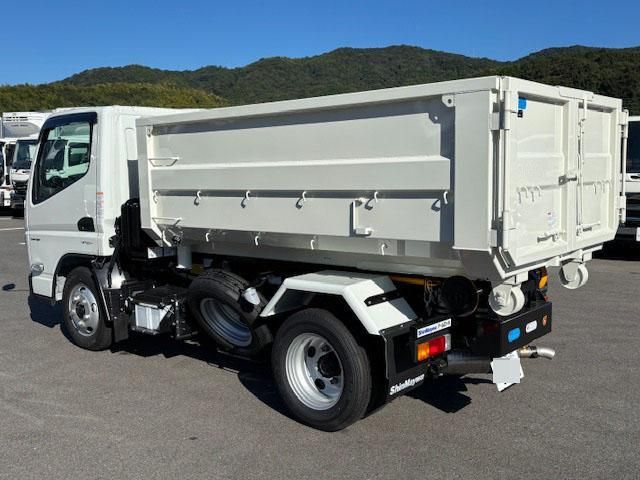 MITSUBISHI CANTER 2025 Image 31